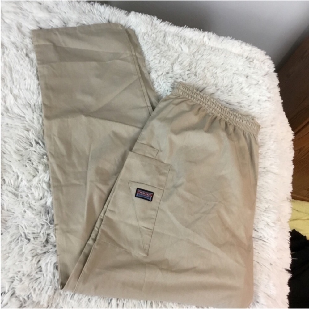Cherokee Workwear traditional classic fit Womans size XL khaki cargo